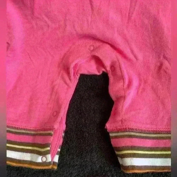 Old Navy Baby Onesie, 3-6 Months - Picture 4 of 6